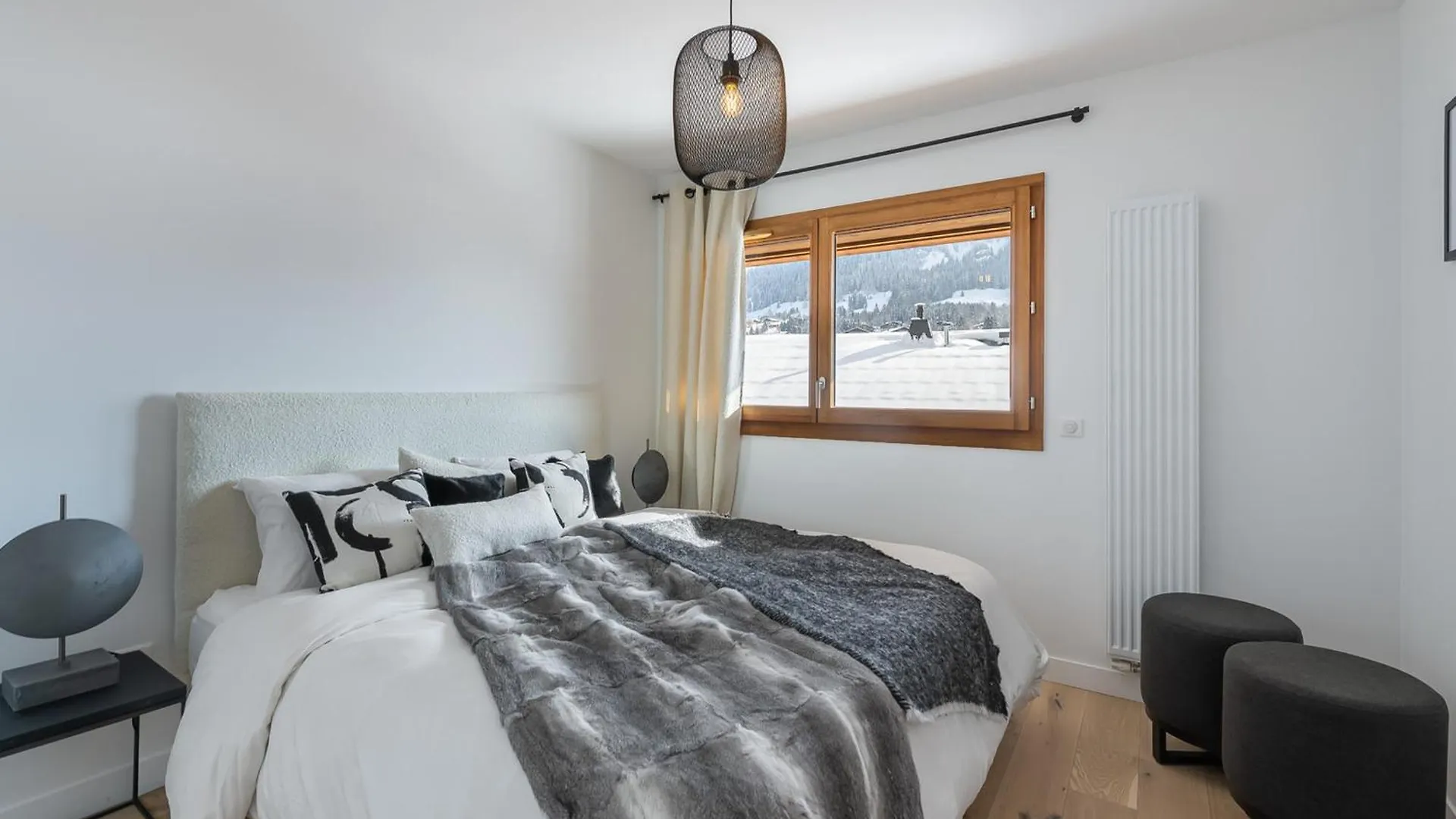 Neuf 3P Avec Parking Et Services Inclus A Megeve - Fr-1-569-70 France